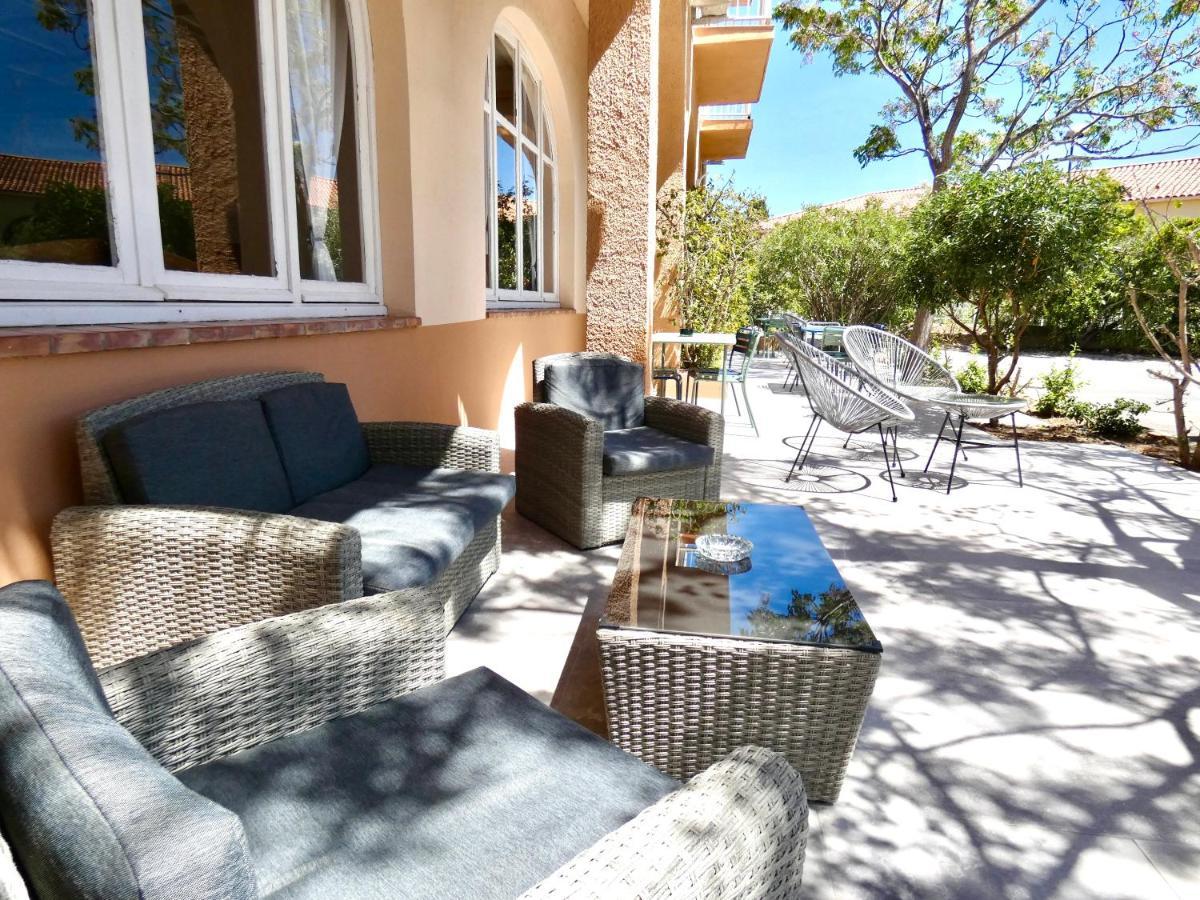 קאלבי Hotel Les Arbousiers מראה חיצוני תמונה