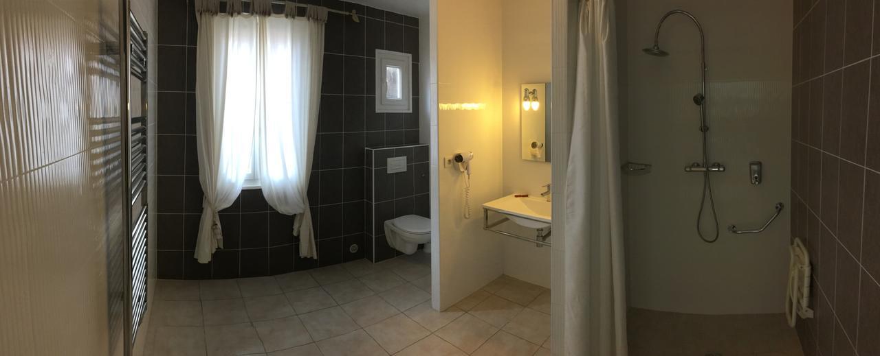 קאלבי Hotel Les Arbousiers מראה חיצוני תמונה