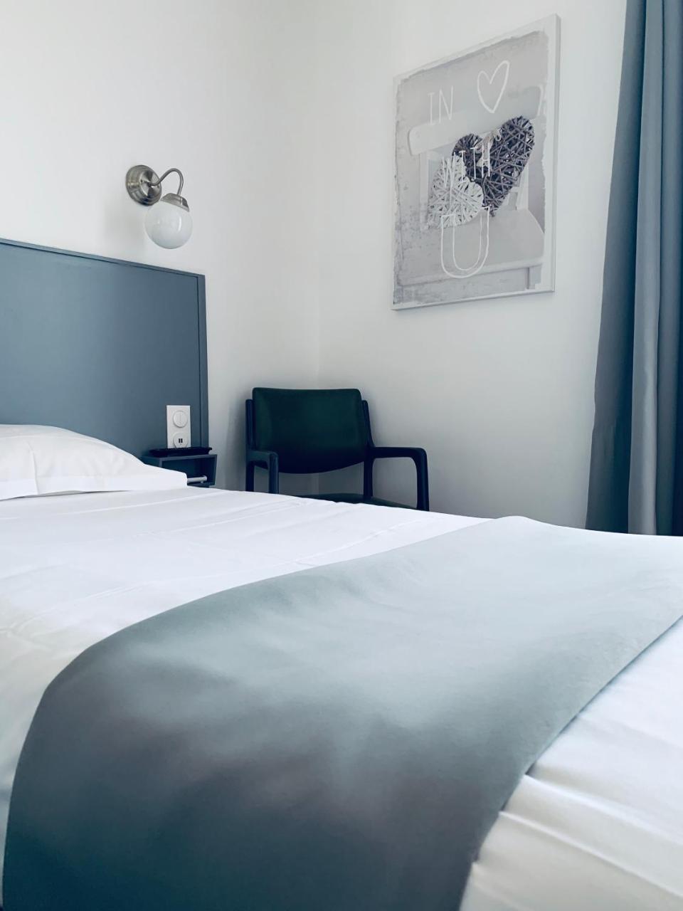 קאלבי Hotel Les Arbousiers מראה חיצוני תמונה